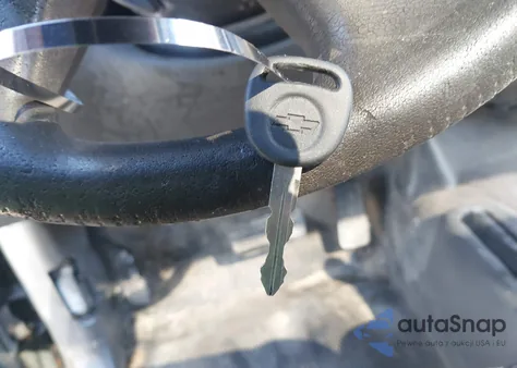 2004 Chevrolet Silverado 1500 Work Truck z USA, uszkodzony, nr VIN 1GCEK14X84Z316339